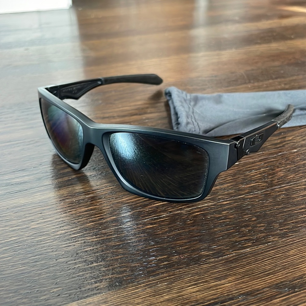 Men’s polarized Oakley sunglasses